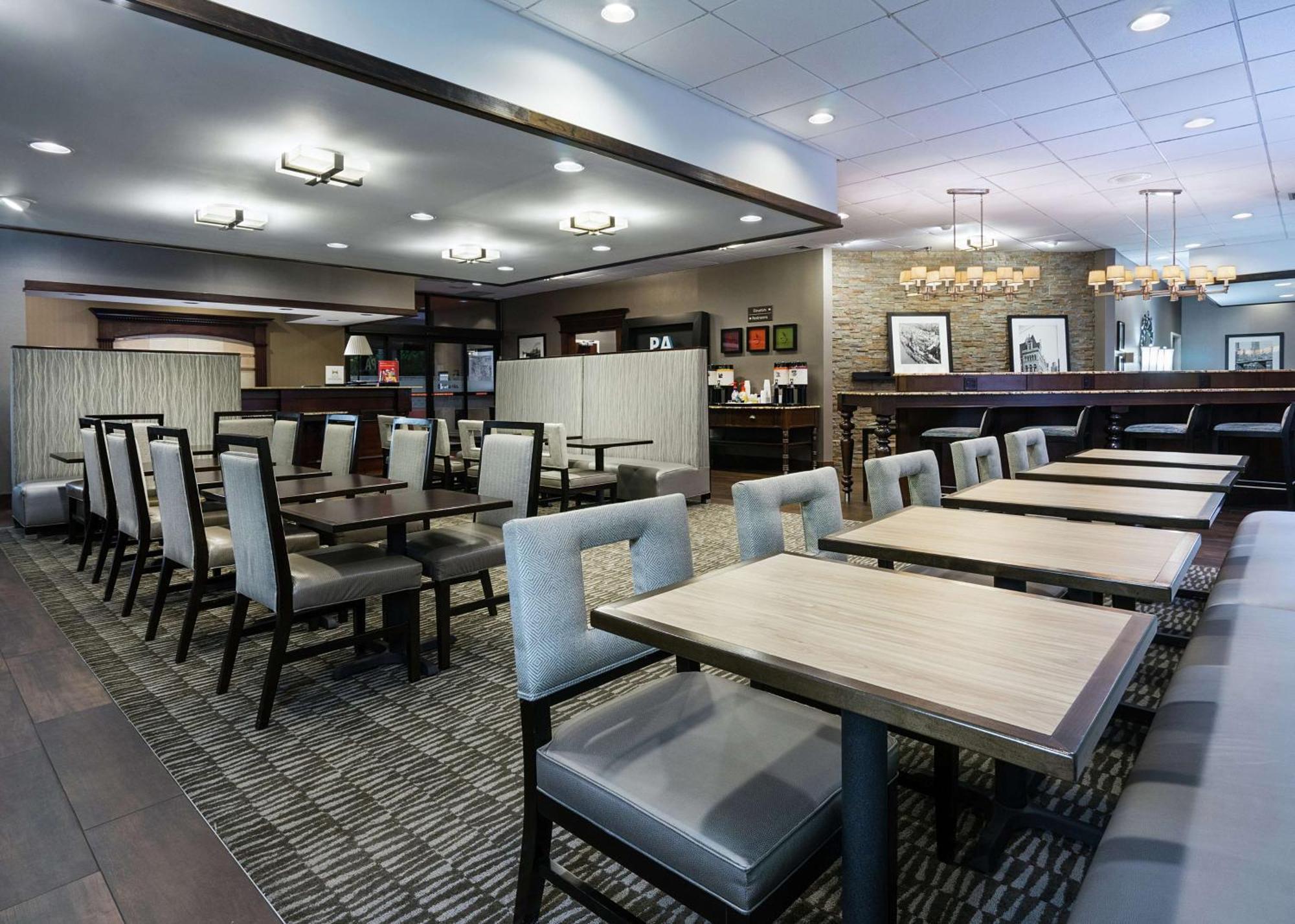 Hampton Inn Pittsburgh University Medical Center מראה חיצוני תמונה